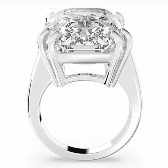 New Swarovski Mesmera Cocktail Ring, Octagon Cut Crystal, White, Rhodium Plated - Picture 4 of 11